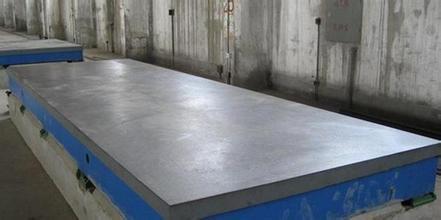 鑄鐵平板平臺的使用與放置規范及機械烘干砂應用要點